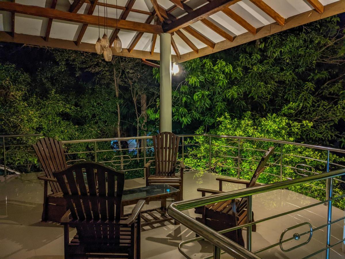 Choona Lodge 'View Of Sigiriya & Pidurangala With Sunrise' Bagian luar foto